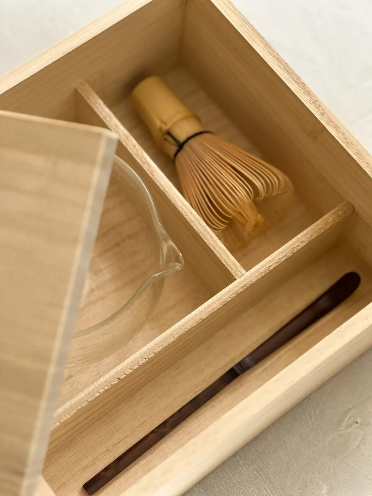 Traditional Matcha Tea Set - Handcrafted Wooden Gift Box