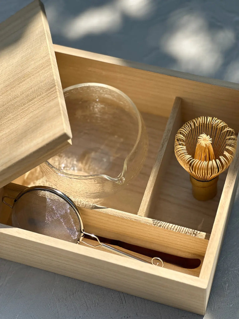 Traditional Matcha Tea Set - Handcrafted Wooden Gift Box