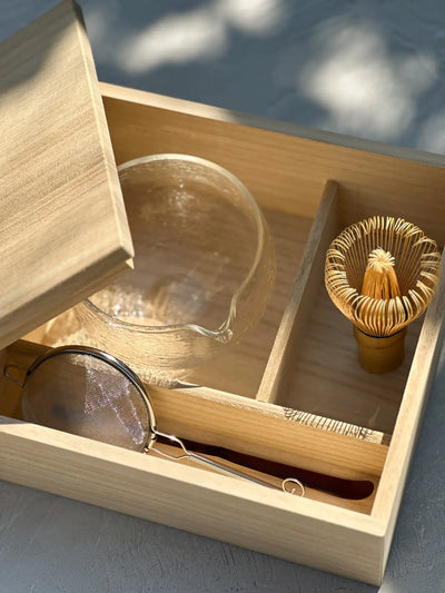 Traditional Matcha Tea Set - Handcrafted Wooden Gift Box